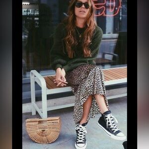 UNISEX HIGH TOP Chuck Taylor All Star Classic ••••• (men’s 9 women’s 11)